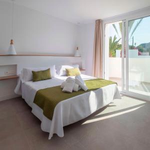 Double or Twin Room with Terrace