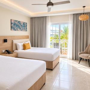 Twin Room with Pool View