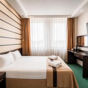 Deluxe Double Room with Bath