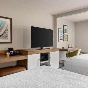 Queen Room with Two Queen Beds and Balcony - Waterfront - Non-Smoking