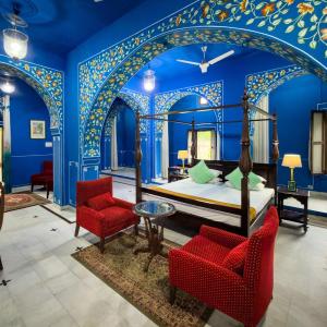  Courtyard Room: Enjoy Happy Hours with 1+1 offer