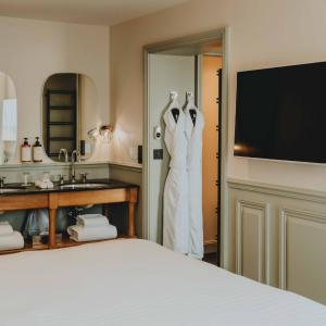 Executive Suite with Terrace and Jacuzzi