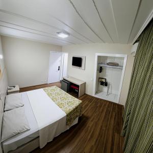 Standard Connecting Family Room