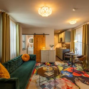 Superior Apartment