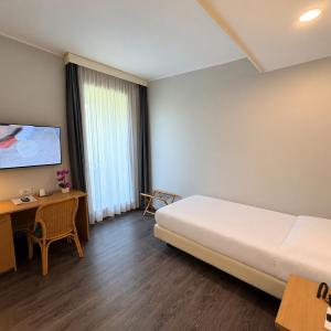 Superior Single Room with Balcony