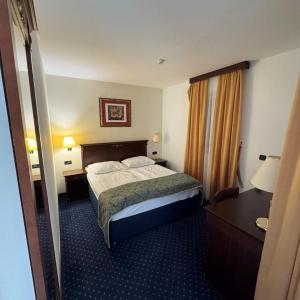 Annex building - Standard twin room, balcony