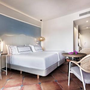 Melia Connecting Rooms
