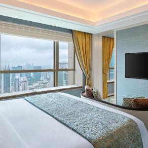 Caroline Astor Suite, King