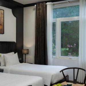 Triple Room with City View