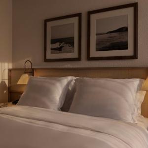 Deluxe Double Room with Balcony and Sea View