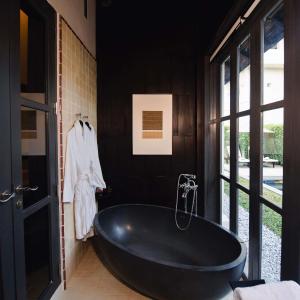 Garden Suite with Two Single Beds