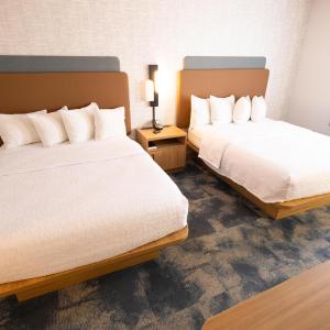 Room with Two Queen Beds - Non-Smoking