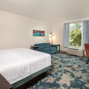 King Room with Sofa Bed - Non-Smoking