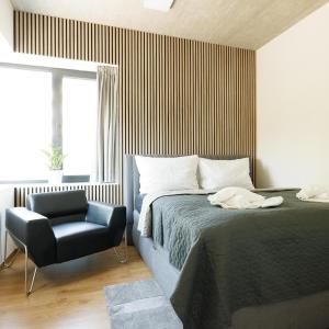 Two-Bedroom Deluxe Apartment with Balcony