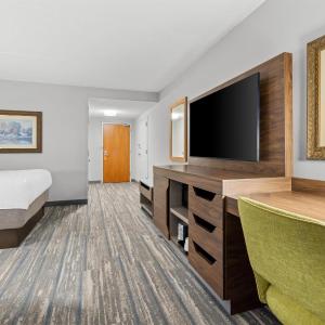 Queen Room with Two Queen Beds - Mobility Access/Non-Smoking