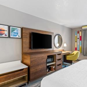 King Room - Hearing Access/Non-Smoking