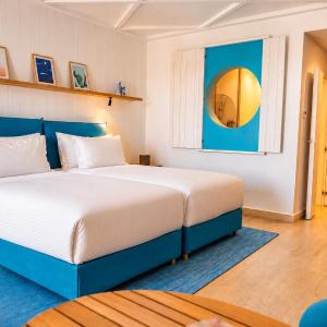 Deluxe Twin Room Pool View