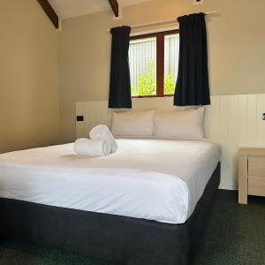 Twin Room with Private Bathroom