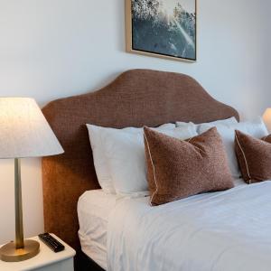 Premium Lake View Apartment Sleeps 5