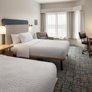 One-Bedroom Queen Suite with Two Queen Beds - Non-Smoking
