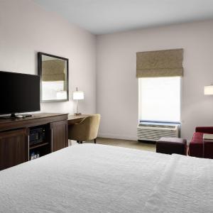 King Room with Sofa Bed - Non-Smoking