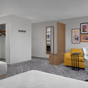 Studio Suite with Two Queen Beds and Sofa Bed - Non-Smoking