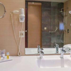 Connecting Suite