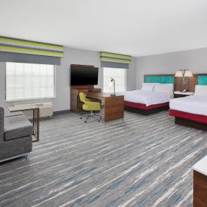 Studio Suite with Two Queen Beds and Wet Bar - Non-Smoking