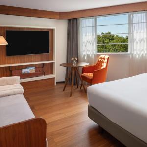 The Level Grand Premium Room with Executive Lounge Access