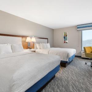 Queen Room with Two Queen Beds - Non-Smoking