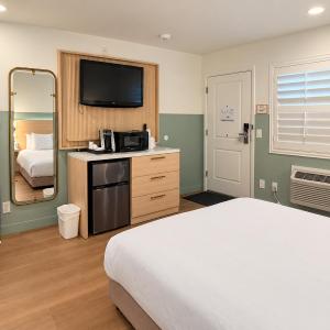 Queen Room - Disability Access