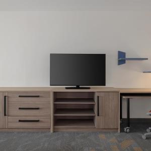King Studio Suite with Accessible Tub - Mobility Access
