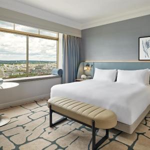 Executive Park Lane Suite with Lounge Access