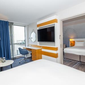 Connecting Rooms with Two Queen Beds