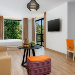 Family Room with Garden View