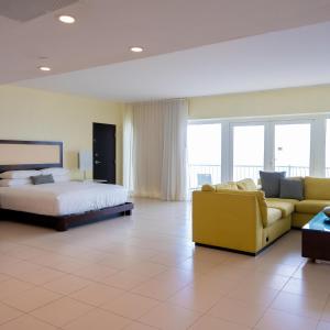 Junior King Suite with Balcony