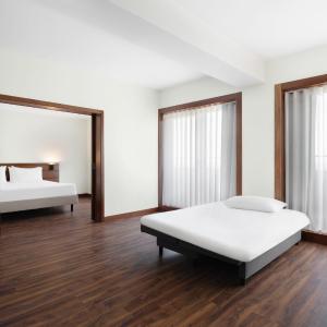Premium Suite with Sea View