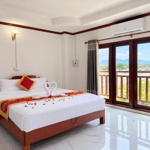 Double or Twin Room with View