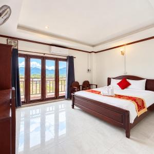Deluxe Double Room with Balcony