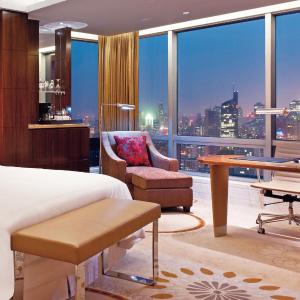 Executive Premier King Room - Club Level