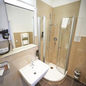 Single Room with Private Bathroom