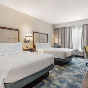 Queen Room with Two Queen Beds (4 Adults)