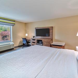 King Room - Hearing Accessible