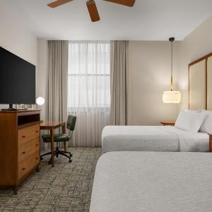 One-Bedroom Queen Suite with Two Queen Beds - Non-Smoking
