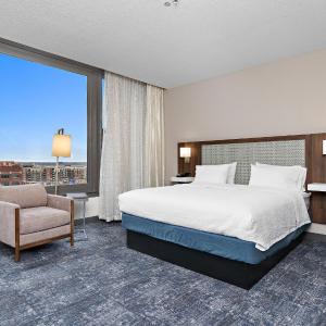Large King Room with Beautiful City View - Non-Smoking