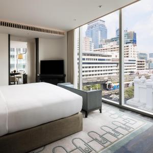 Corner King Suite