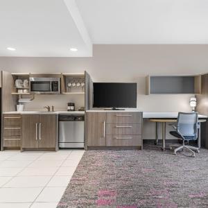 King Suite - Hearing Access/Non-Smoking