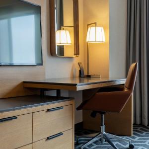 Queen Room with Two Queen Beds - Hearing Access