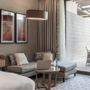 Deluxe King Room with Garden View and Terrace 