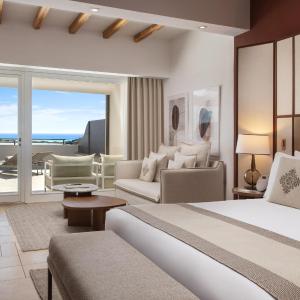Grand Deluxe King Room with Sea View